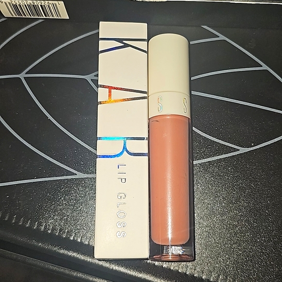 *HP* KAB Cosmetics in Shade "Tangled" - Picture 3 of 5